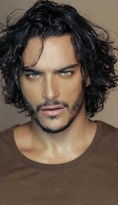 long-wavey-hairstlye-mens-hair
